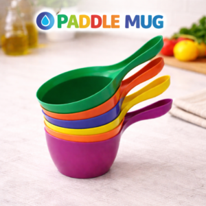 Paddle mug water scoop for bathing and washing